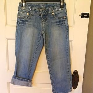 Zco. Light blue crop jeans sz 1